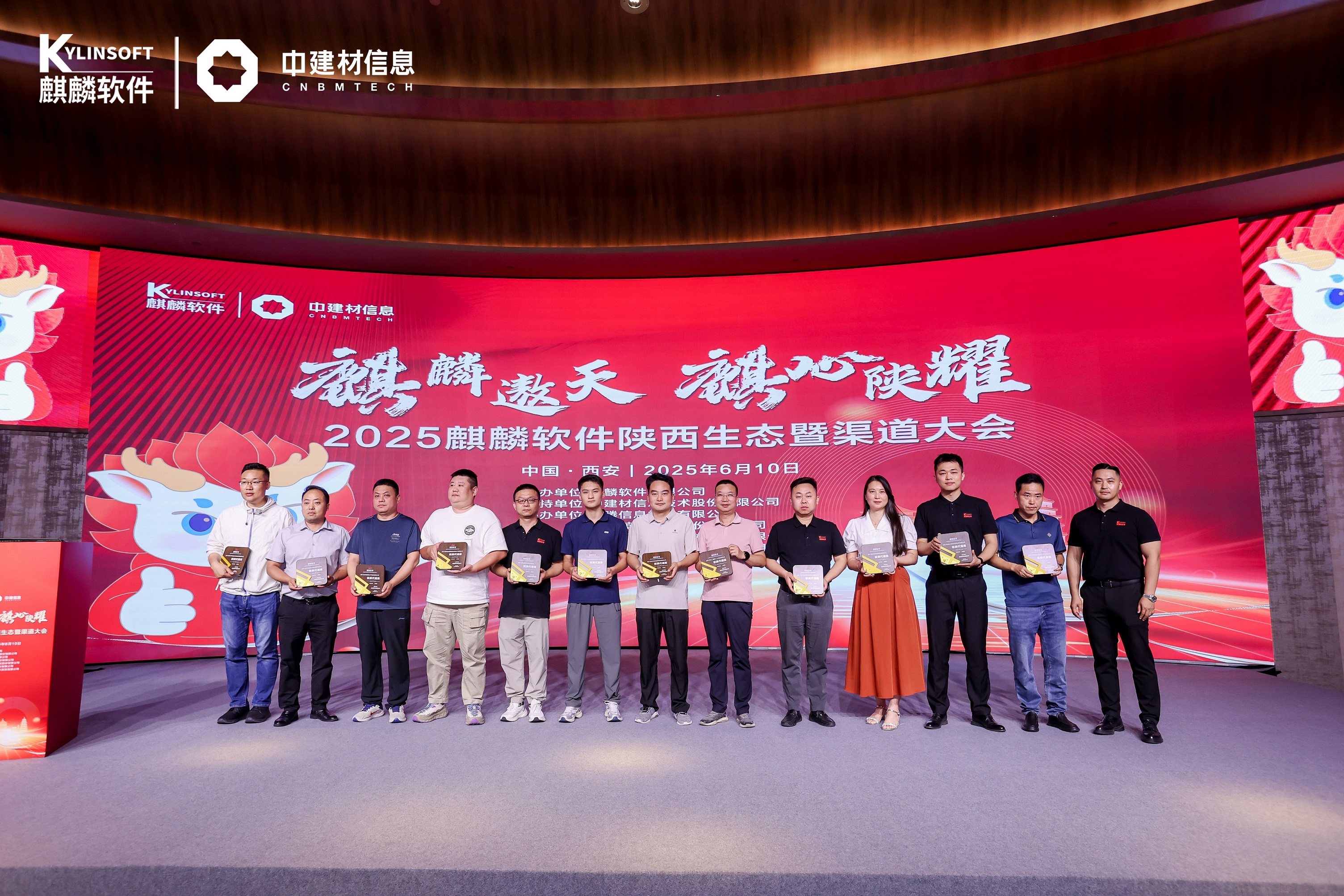 2L1A5484-opq3718175890 (1).jpg